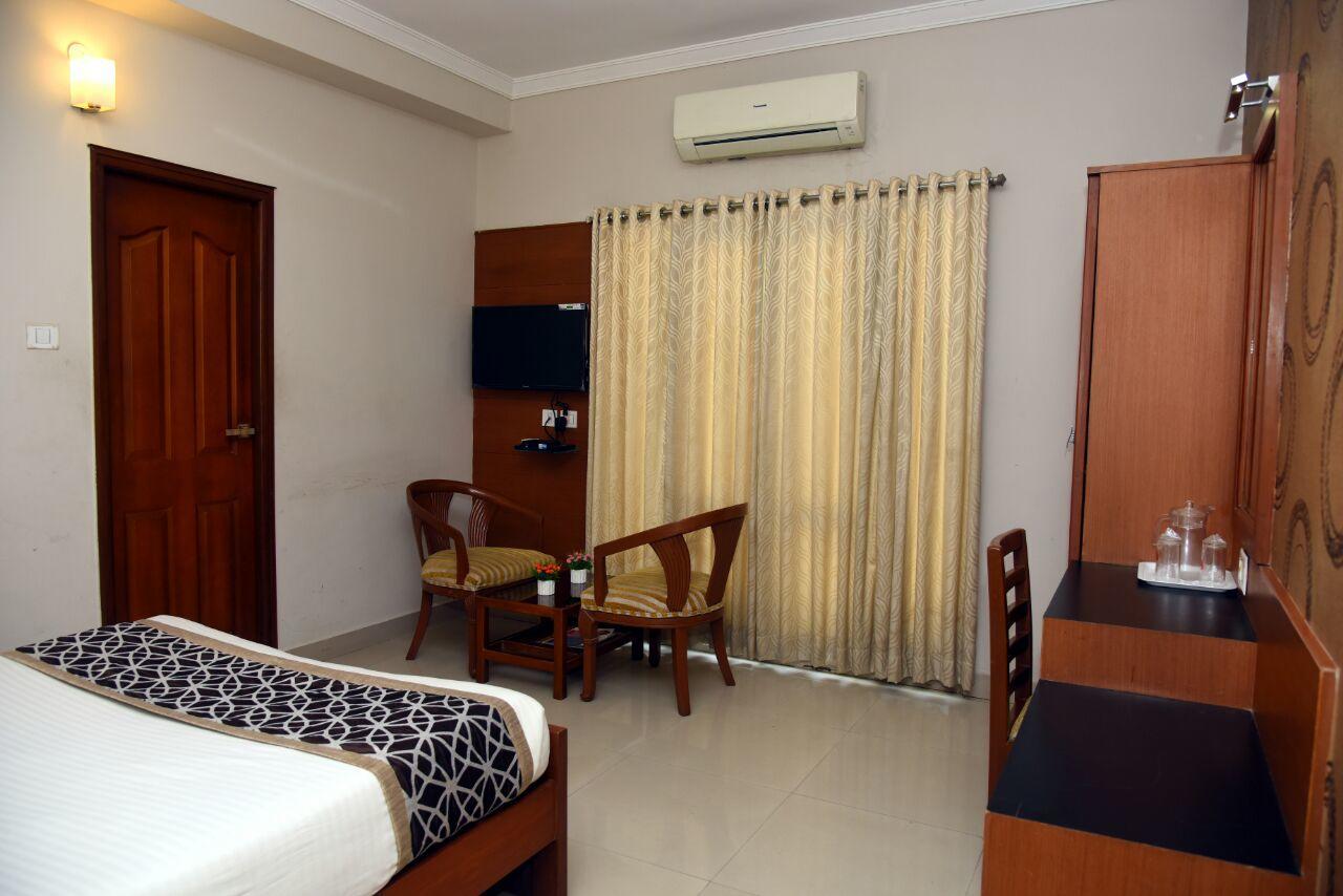 Hotel Pearl International Chennai Exterior photo